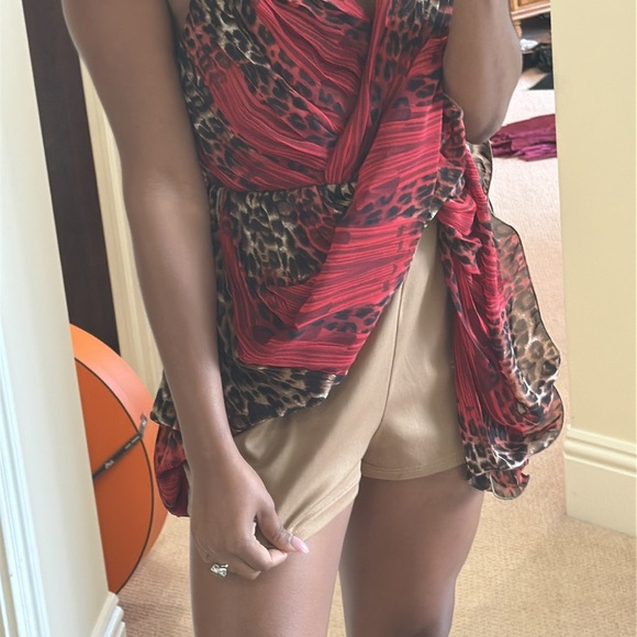 Red leopard romper - Picture 3 of 4